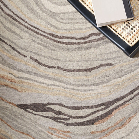 Safavieh Soho Soh678B Beige/Grey Rug.