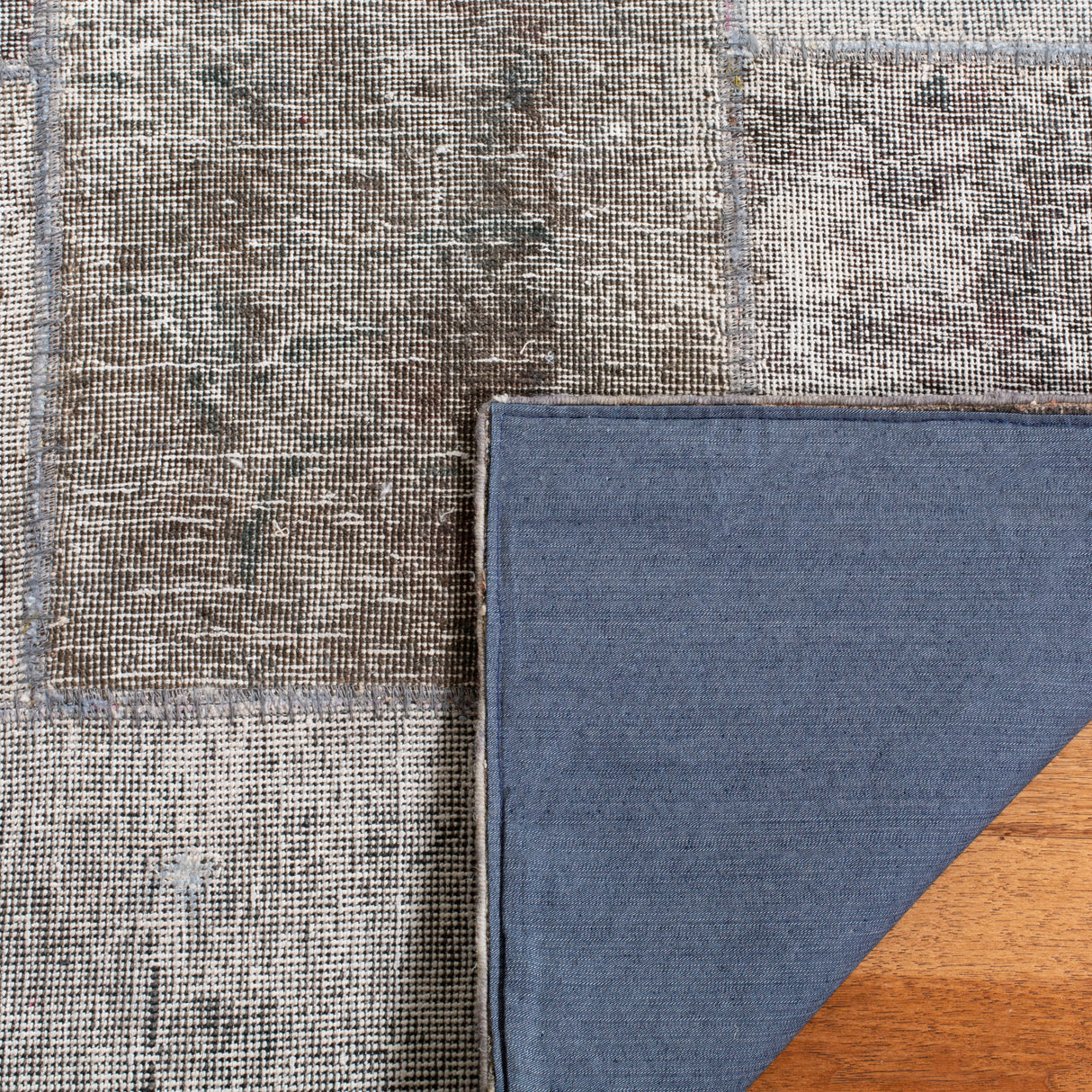 Safavieh Spice Market Spm518B Silver/Grey Rug.