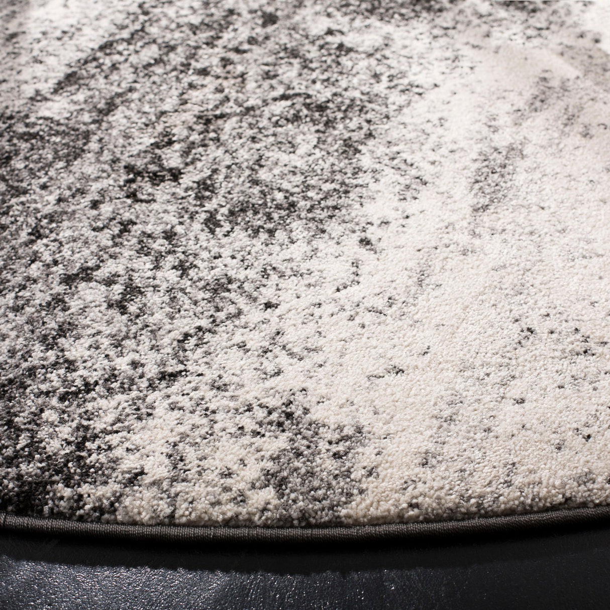 Safavieh Spirit Spr122H Charcoal/Light Grey Rug.