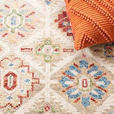 Safavieh Samarkand Srk173B Beige/Ivory Rug.