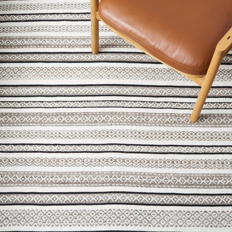 Safavieh Striped Kilim Stk102Z Black/Ivory Rug.