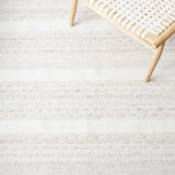 Safavieh Striped Kilim Stk105B Beige/Ivory Rug.
