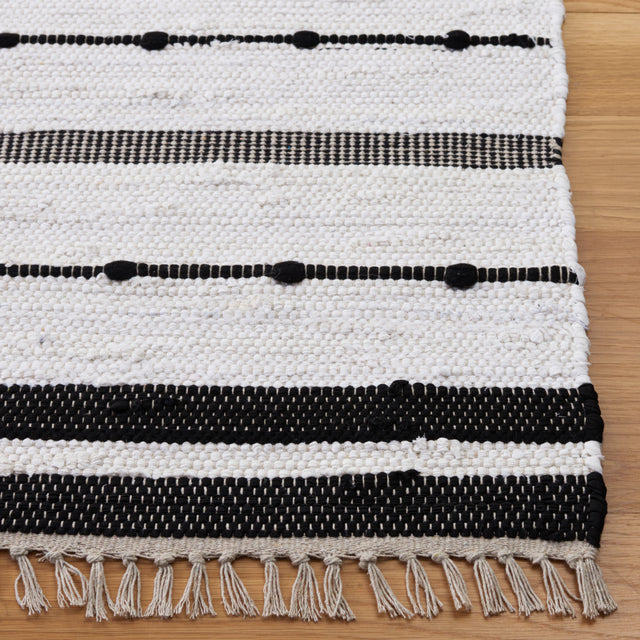 Safavieh Striped Kilim Stk201A Ivory/Black Rug.