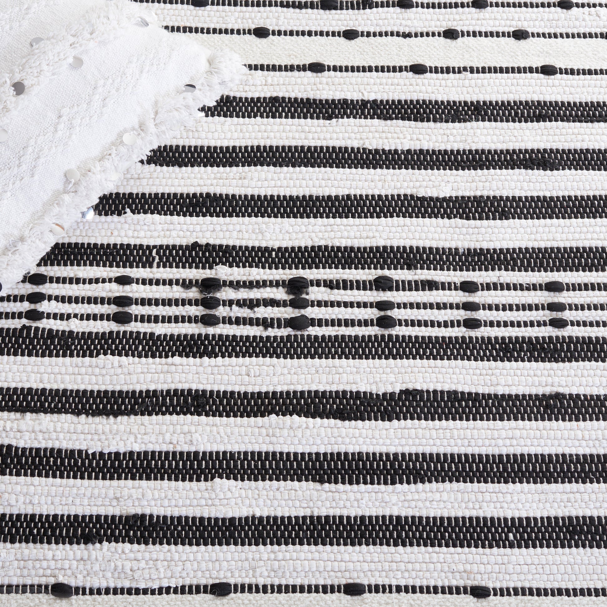 Safavieh Striped Kilim Stk205Z Black/Ivory Area Rug