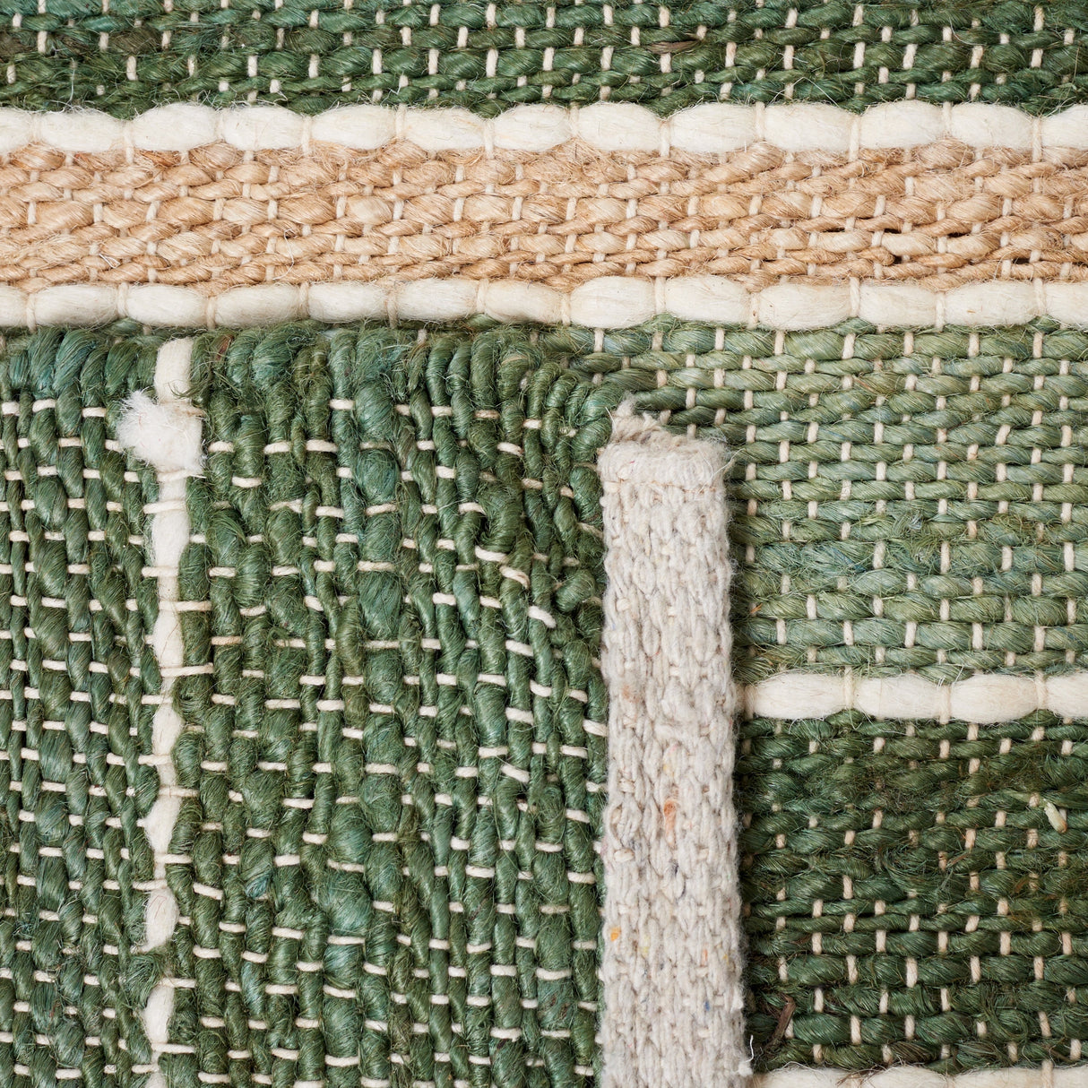 Safavieh Striped Kilim Stk312Y Green/Natural Rug.