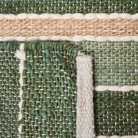 Safavieh Striped Kilim Stk312Y Green/Natural Rug.