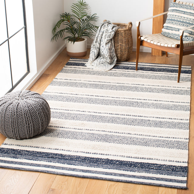Safavieh Striped Kilim Stk502A Ivory/Navy Rugs.