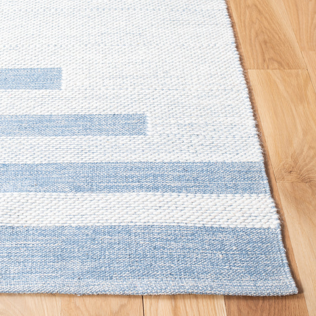 Safavieh Striped Kilim Stk504A Ivory/Blue Rugs.