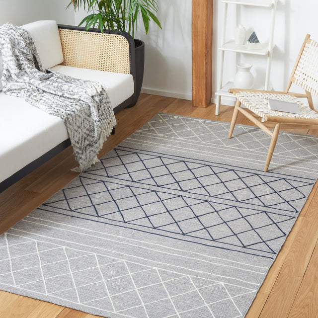 Safavieh Striped Kilim Stk507G Silver/Grey Rugs.