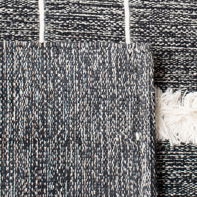 Safavieh Striped Kilim Stk508Z Black/Ivory Rugs.