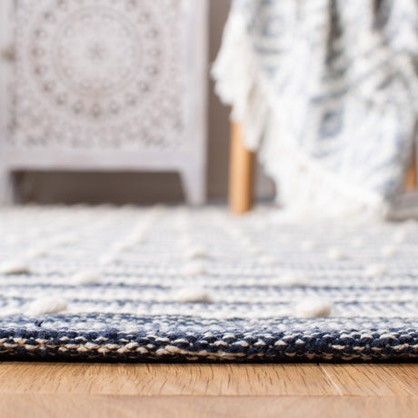 Safavieh Striped Kilim Stk513N Navy/Blue Rugs.