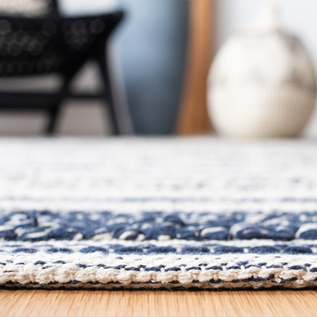 Safavieh Striped Kilim Stk517A Ivory/Navy Rugs.
