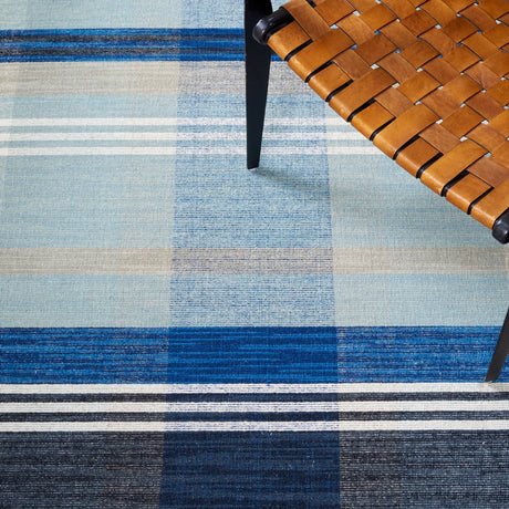 Safavieh Striped Kilim Stk703N Navy/Charcoal Rug.