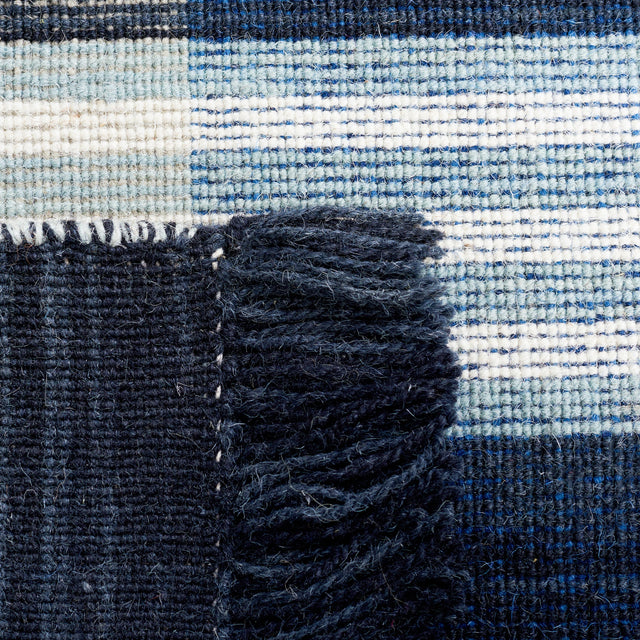 Safavieh Striped Kilim Stk703N Navy/Charcoal Rug.