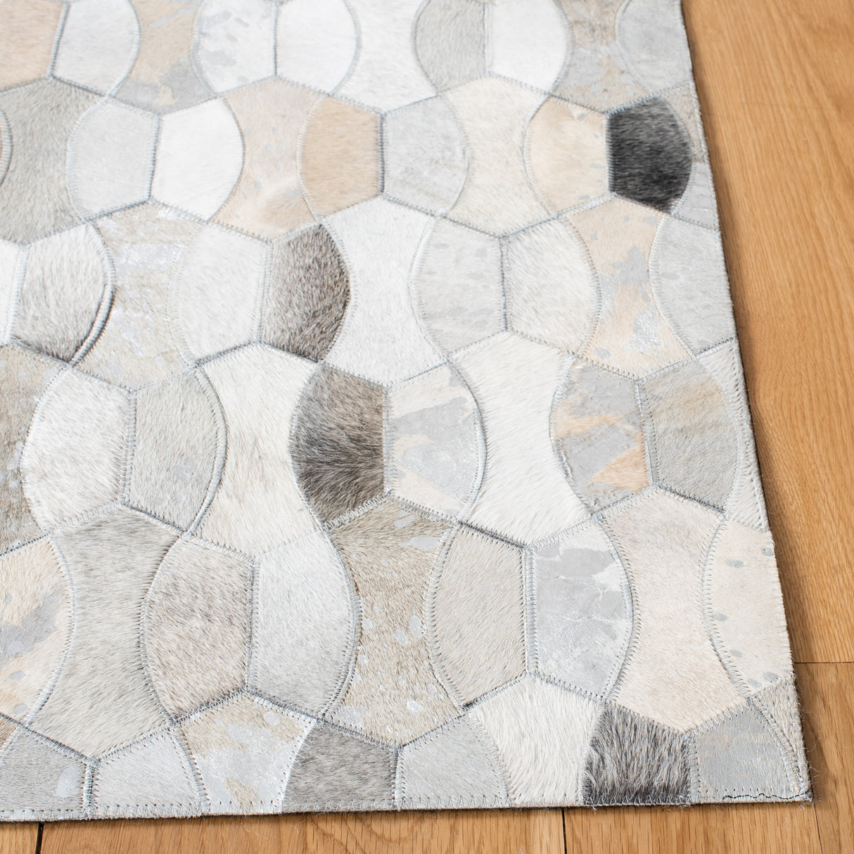 Safavieh Studio Leather Stl226F Ivory/Grey Rugs.