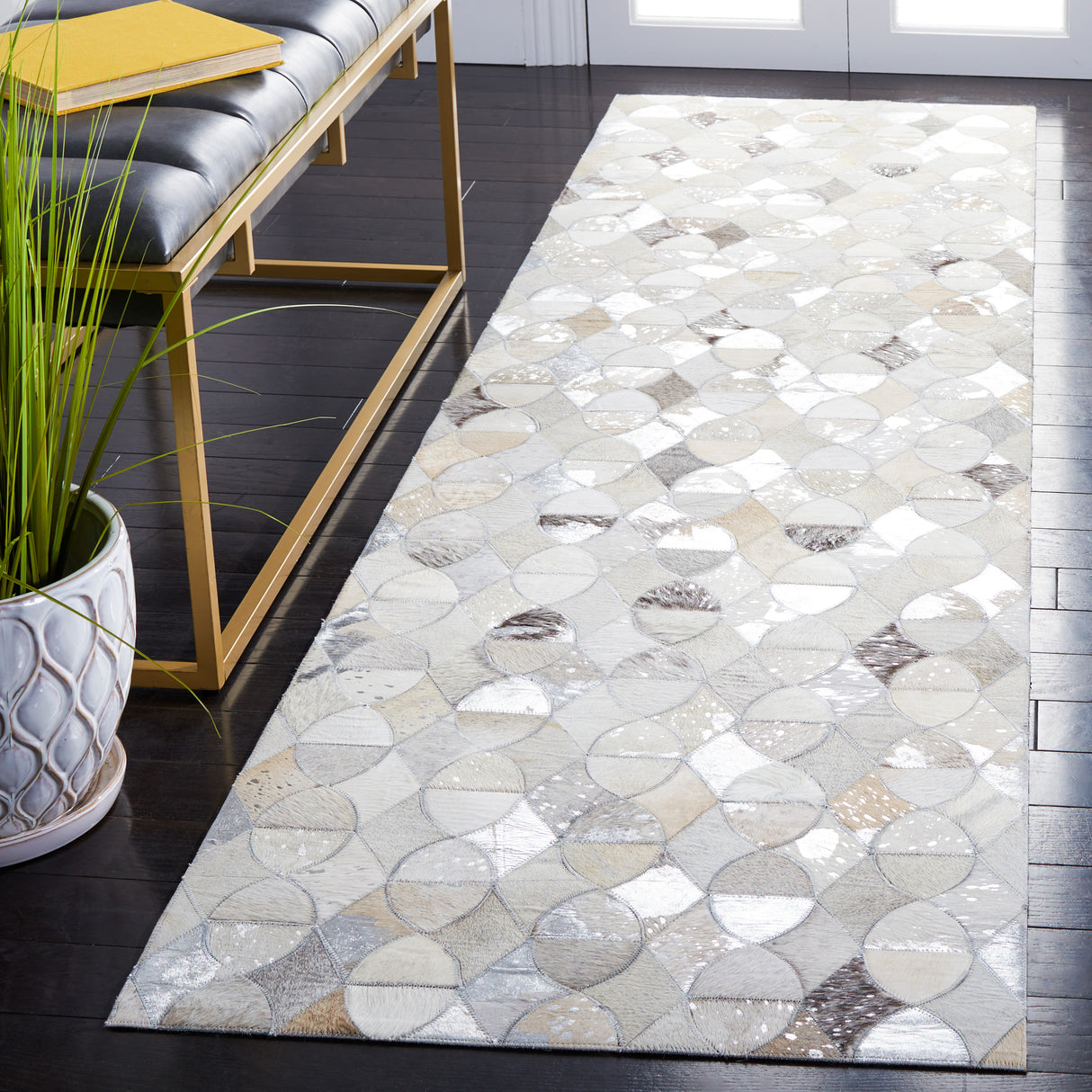 Safavieh Studio Leather Stl231F Ivory/Grey Rugs.