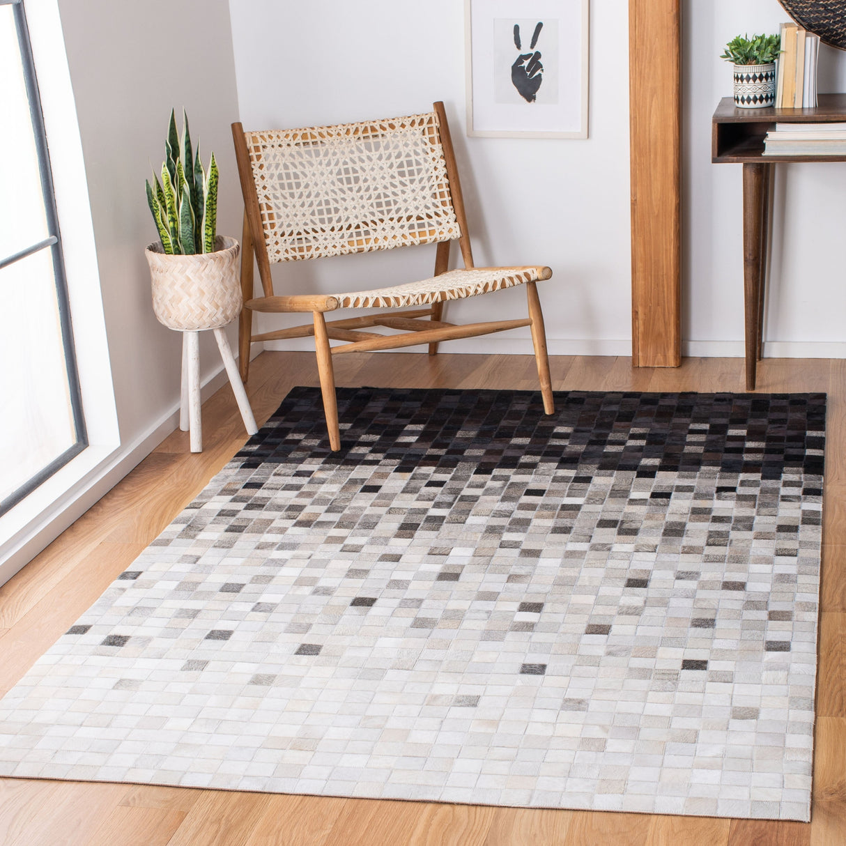 Safavieh Studio Leather Stl813A Ivory/Black Rugs.