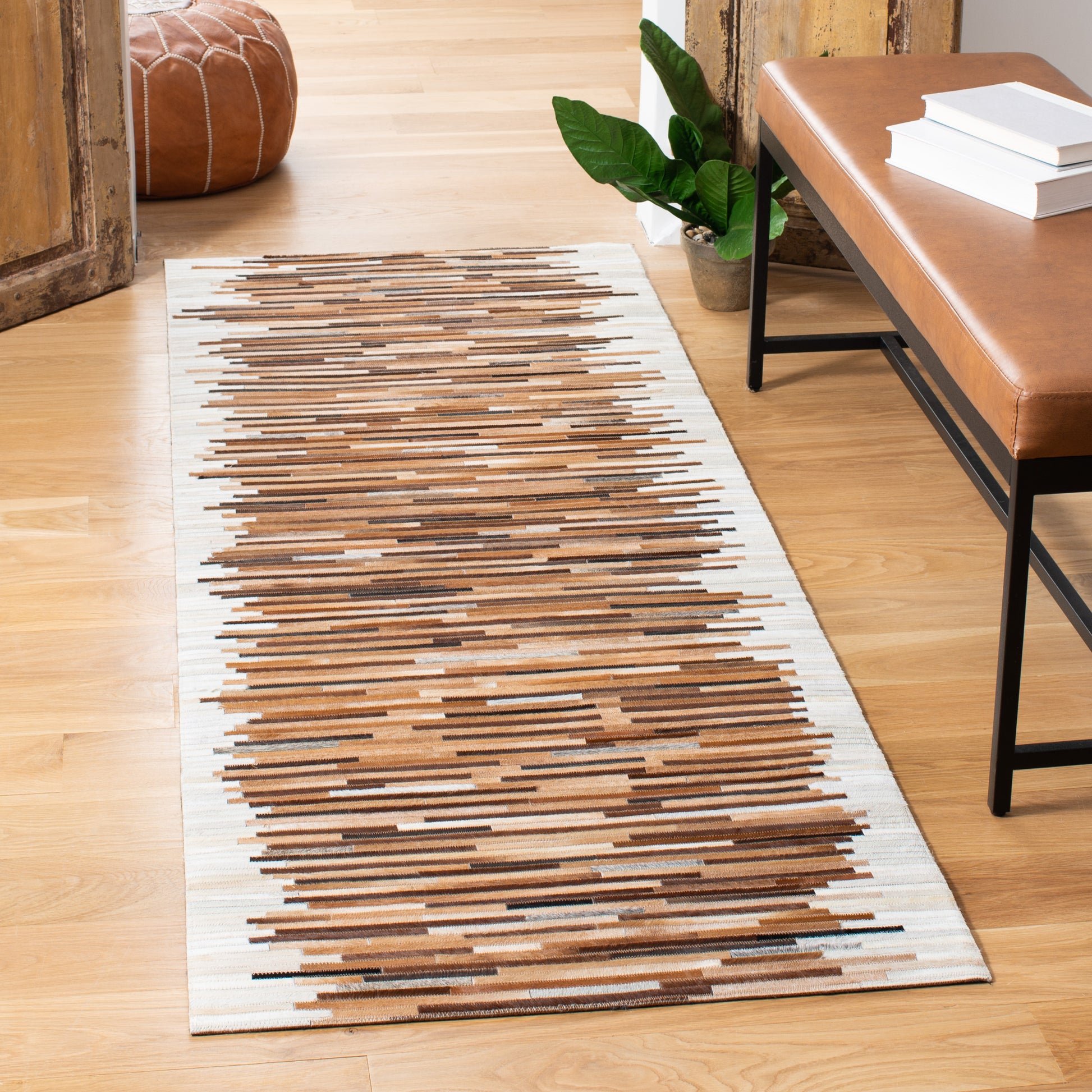 Safavieh Studio Leather Stl814A Ivory/Brown Area Rug