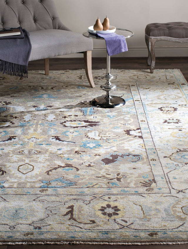 Safavieh Sultanabad Sul1078A Grey Rug.