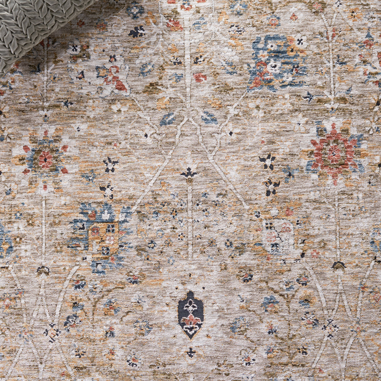 Safavieh Silverado Svd112B Beige/Rust Rug.