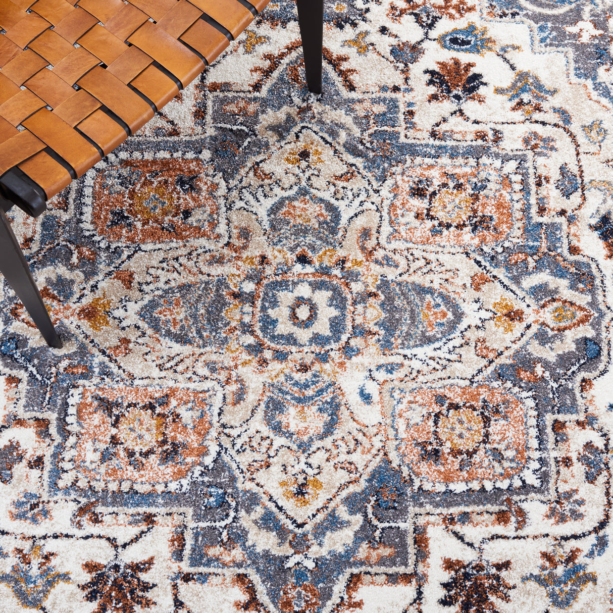Safavieh Symphony Syh621A Ivory/Grey Rug.
