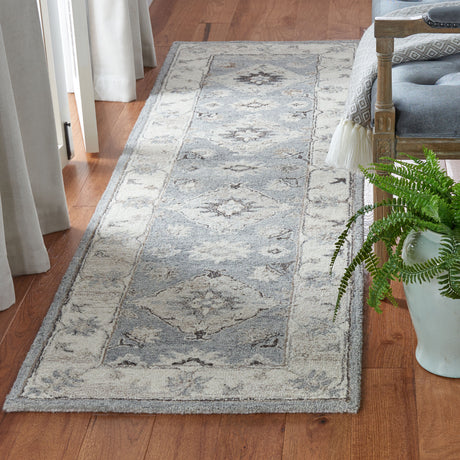 Safavieh Suzani Szn331A Grey/Ivory Rug.