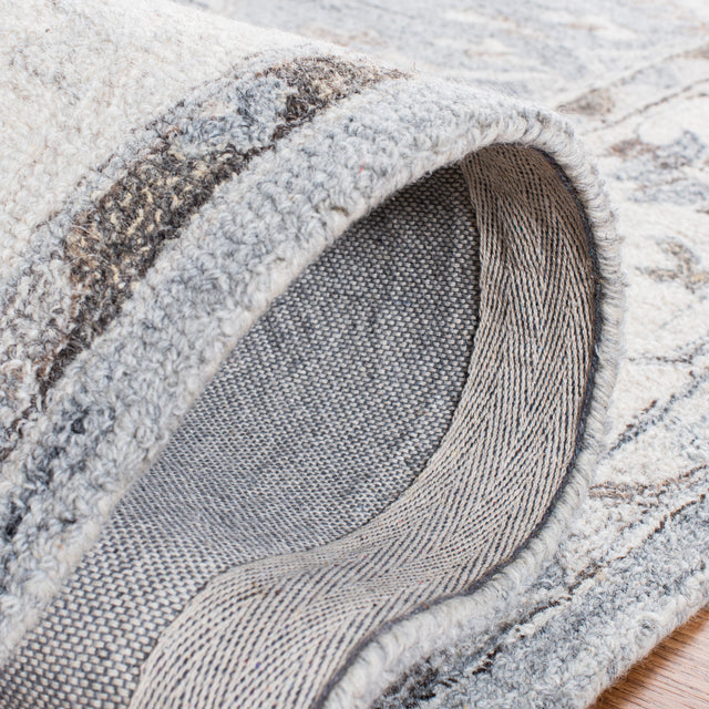 Safavieh Suzani Szn331A Grey/Ivory Rug.