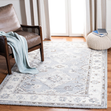 Safavieh Suzani Szn331A Grey/Ivory Rug.
