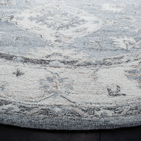 Safavieh Suzani Szn331A Grey/Ivory Rug.