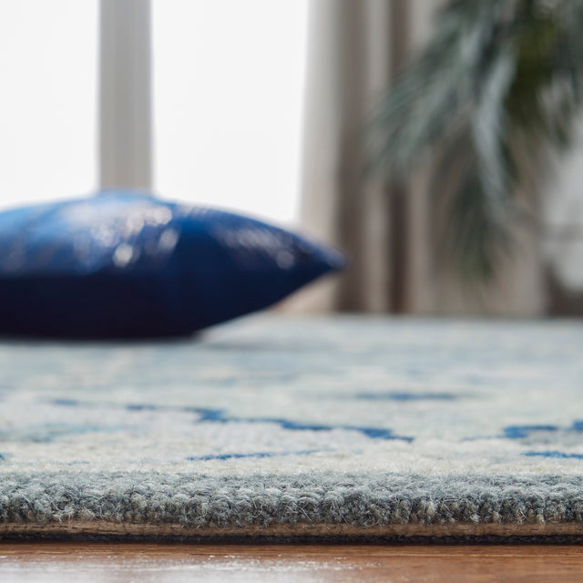 Safavieh Suzani Szn501M Blue/Grey Rugs.