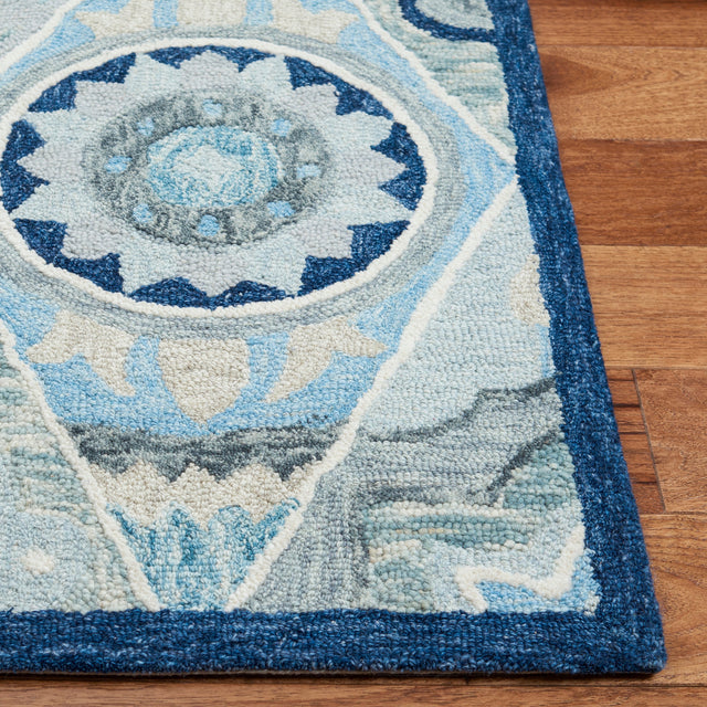 Safavieh Suzani Szn502M Blue/Ivory Rugs.