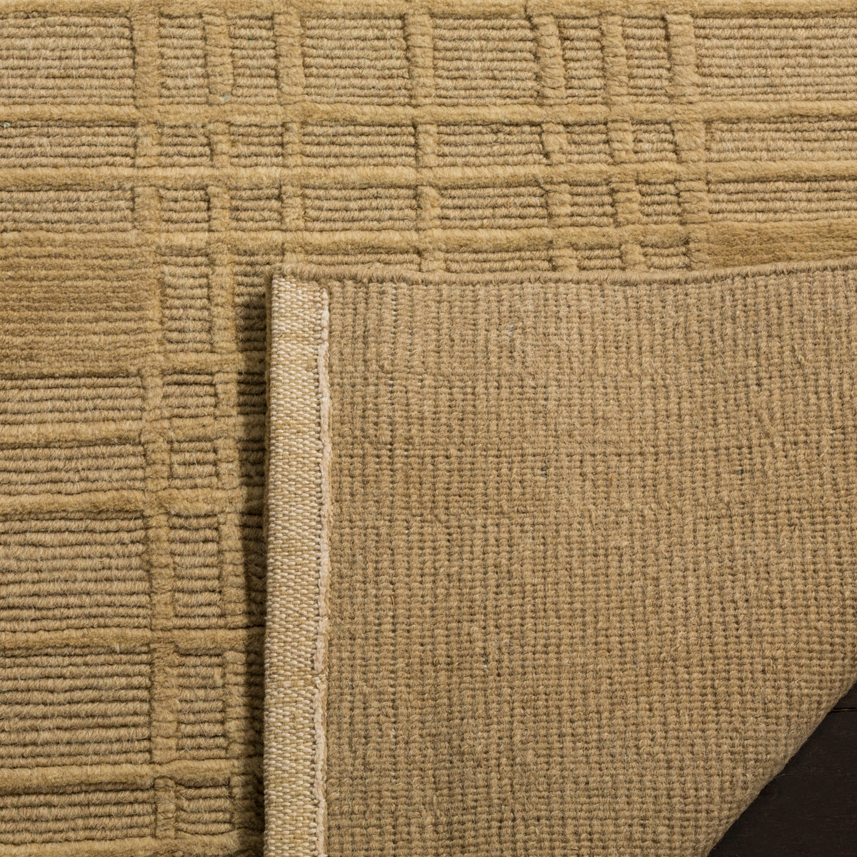 Safavieh Tibetan Tb120G Gold Rugs.