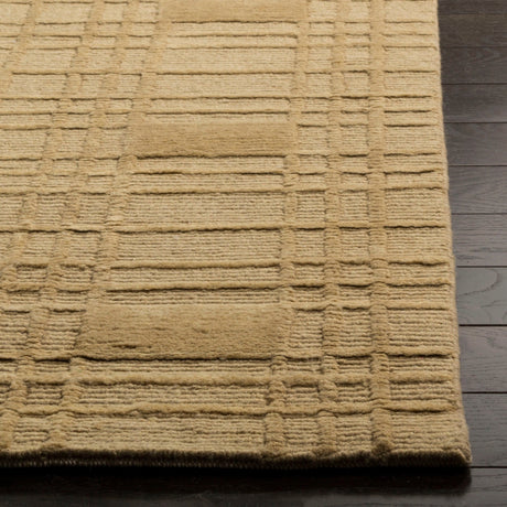 Safavieh Tibetan Tb120G Gold Rugs.