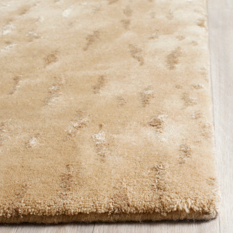 Safavieh Tibetan Tb250E Light Beige/Camel Rug.