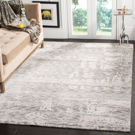 Safavieh Tibetan Tb715S Silver Rug.