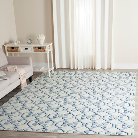 Safavieh Tibetan Tb831B Blue/Ivory Rug.