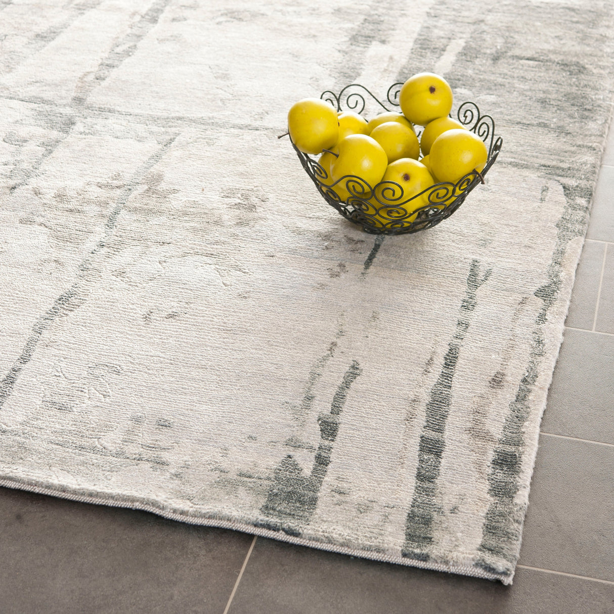 Safavieh Tibetan Tb942A Granite Rug.