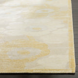 Safavieh Tibetan Tb956A Creme/Yellow Rug.