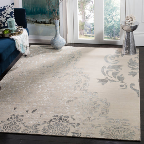 Safavieh Tibetan Tb959B Beige/Grey Rug.