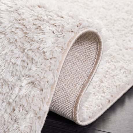 Safavieh Tahoe Shag Tho670G Silver Rug.