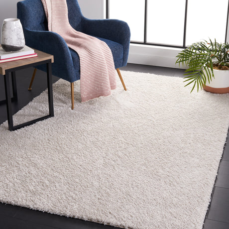 Safavieh Tahoe Shag Tho670G Silver Rug.