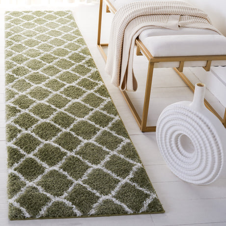 Safavieh Tahoe Shag Tho675W Sage/White Rug.