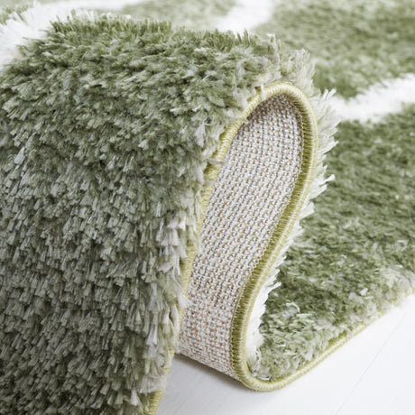 Safavieh Tahoe Shag Tho675W Sage/White Rug.