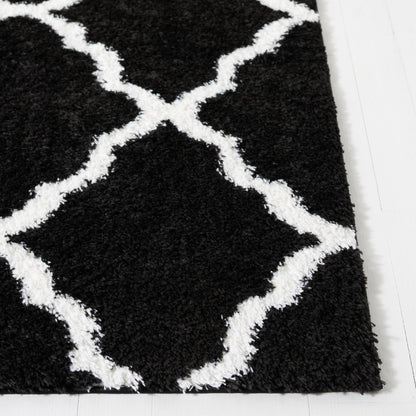 Safavieh Tahoe Shag Tho675Z Black/White Area Rug