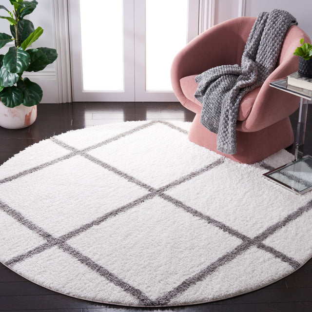 Safavieh Tahoe Shag Tho676A White/Grey Rug.