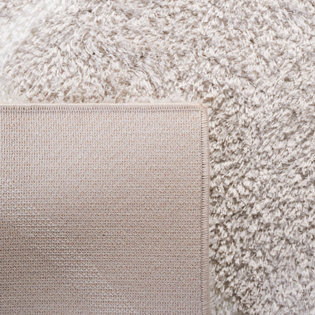 Safavieh Tahoe Shag Tho676H Silver/White Rug.