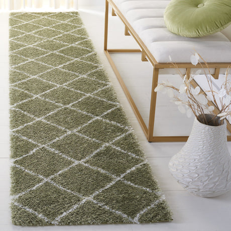 Safavieh Tahoe Shag Tho676W Sage/White Rug.