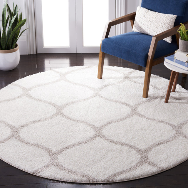 Safavieh Tahoe Shag Tho677A White/Silver Rug.