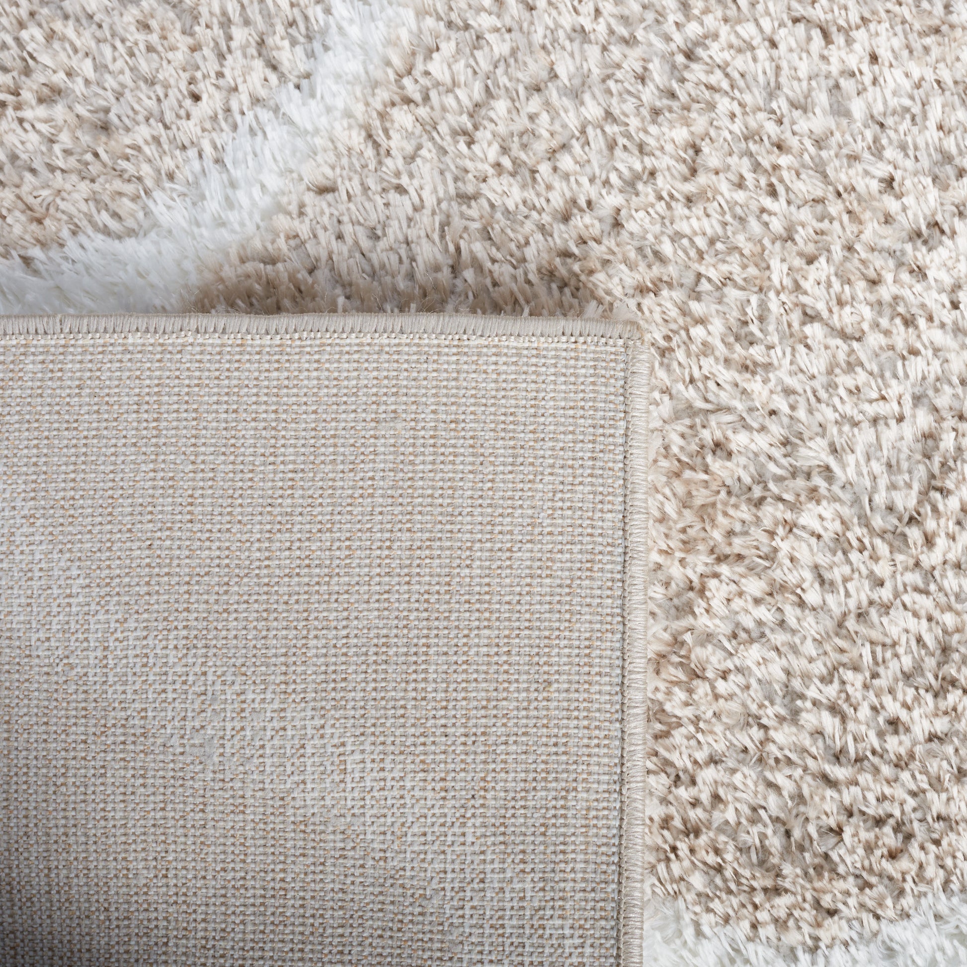 Safavieh Tahoe Shag Tho677B Beige/White Area Rug