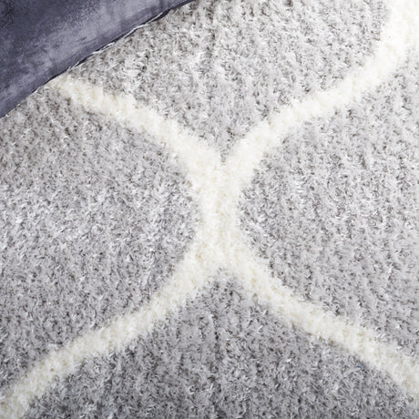 Safavieh Tahoe Shag Tho677F Light Grey/White Rug.